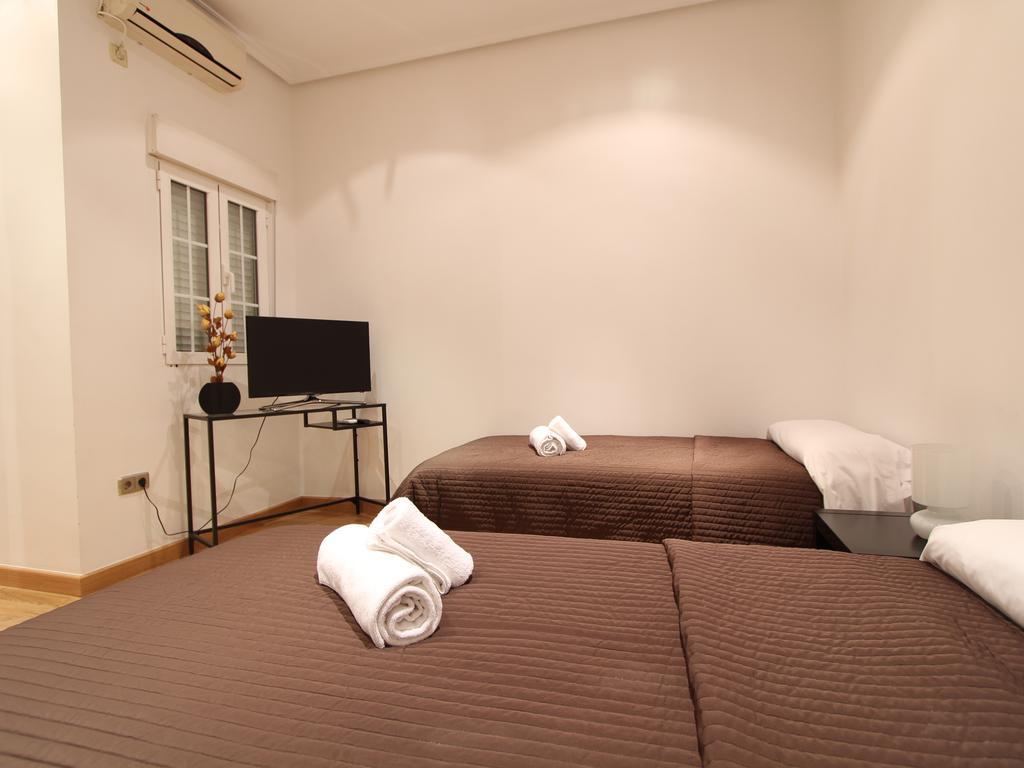 Apartamentos Good Stay Prado Madrid Chambre photo