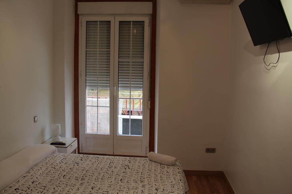 Apartamentos Good Stay Prado Madrid Chambre photo