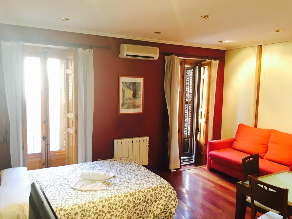 Apartamentos Good Stay Prado Madrid Extérieur photo