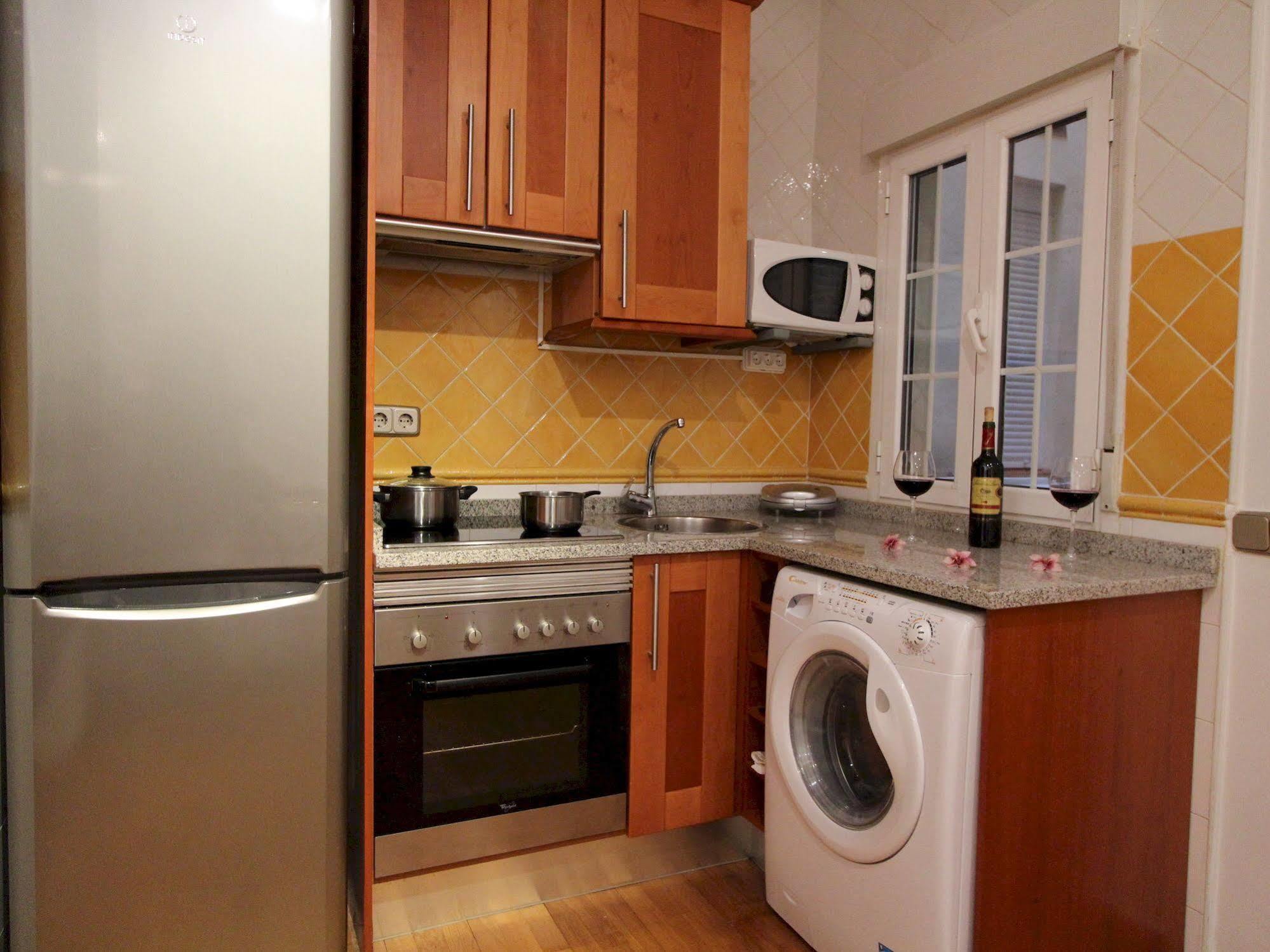 Apartamentos Good Stay Prado Madrid Extérieur photo