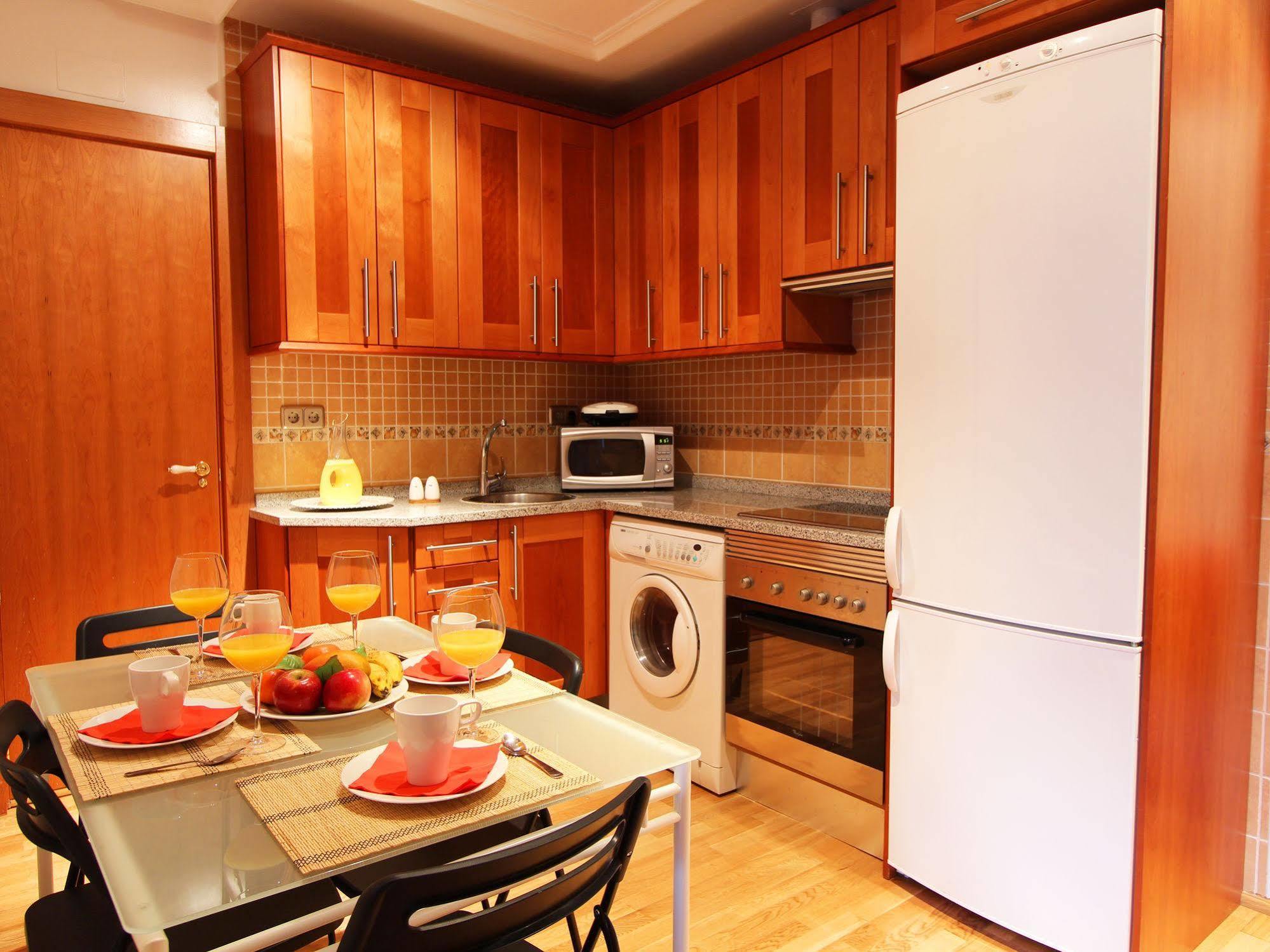 Apartamentos Good Stay Prado Madrid Extérieur photo